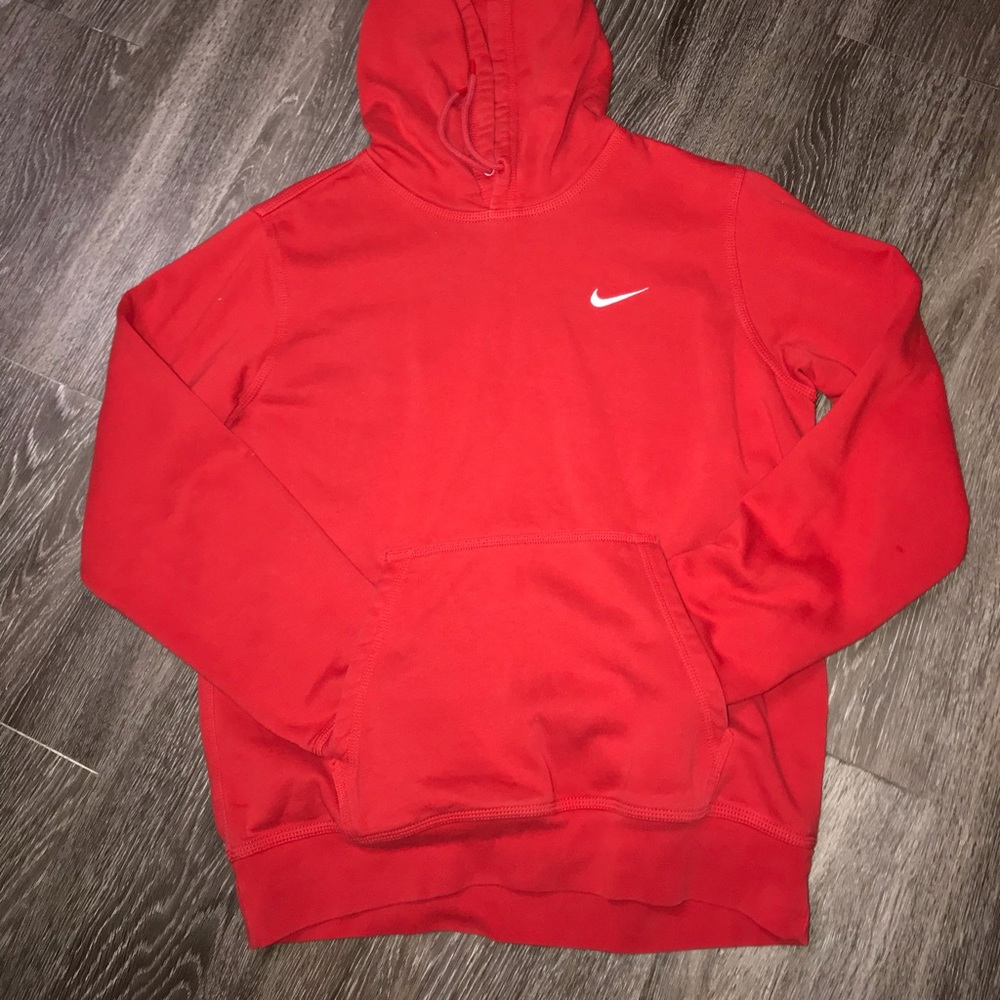 ✨1 HR SALE✨Red Nike Hoodie